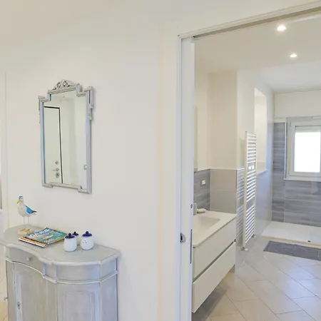 Casa Al Lido - Vadoalmare Immobiliare Апартаменты Вадо-Лигуре