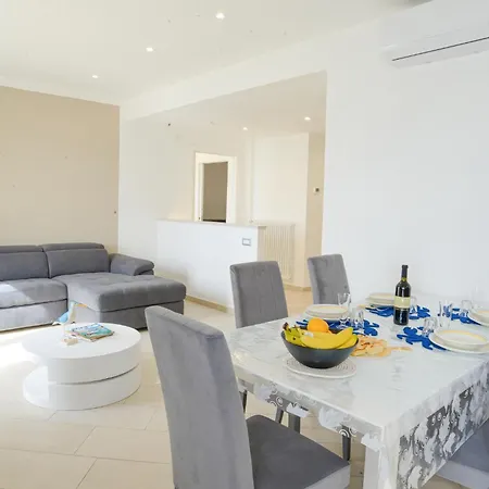 Casa Al Lido - Fronte Mare Apartment